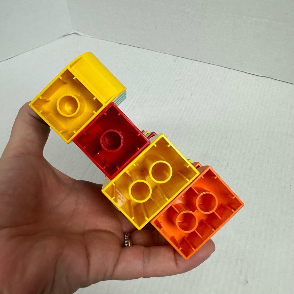 Duplos Lot of 26 Curved Top Slope Blocks Bricks Assorted Sizes Colors - Picture 7 of 9